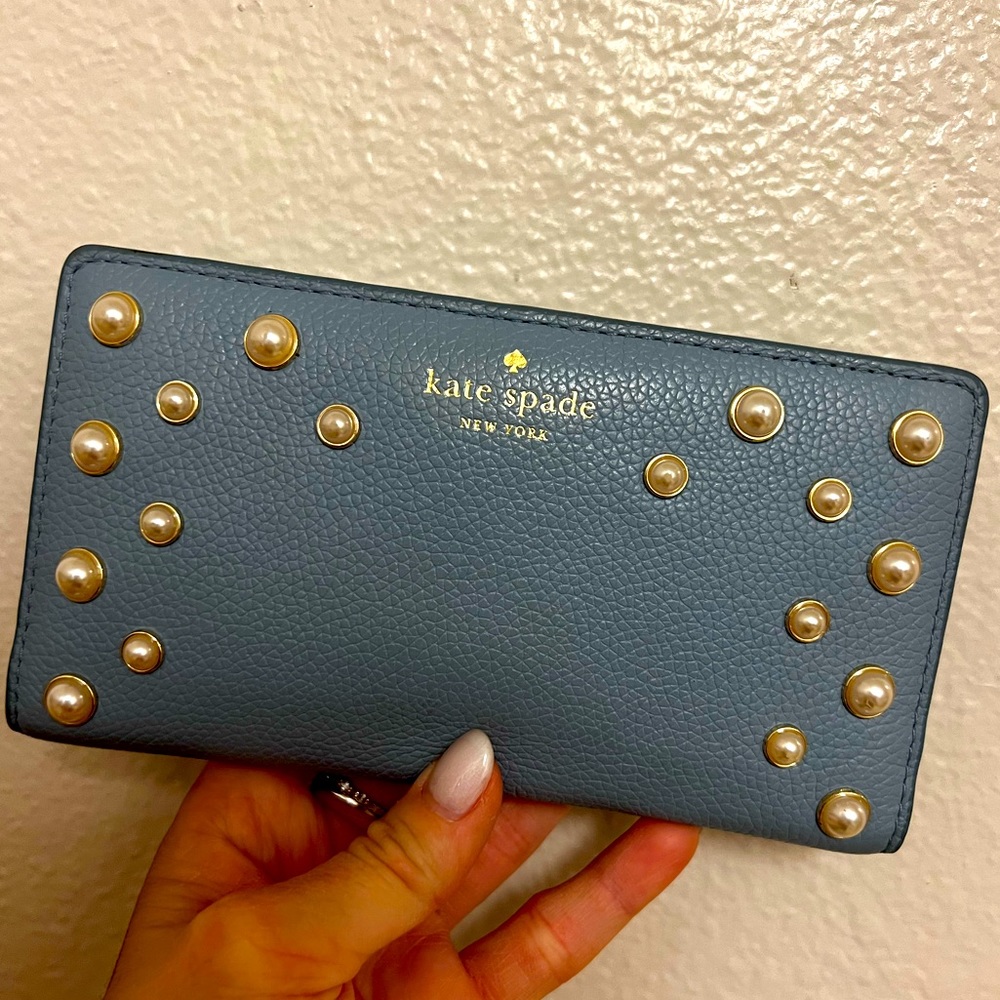 Blue and Pearl 💙 Kate Spade Wallet